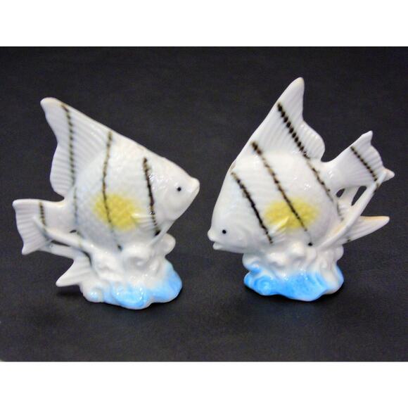 Angel Fish Salt & Pepper Shakers Japan Bone China Ocean Coi 2.5" White Black - Picture 3 of 7